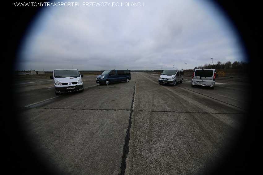 busy do Holandii Den Haag Polska