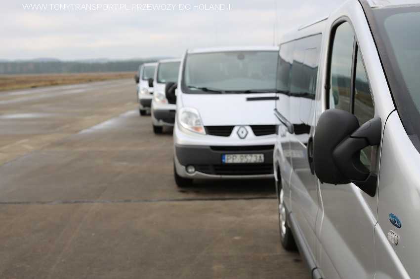 busy z Gniezna do Niemiec